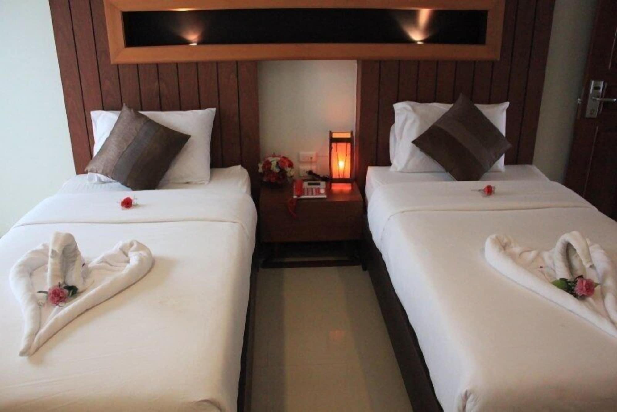Deva Suites Patong Phuket Exterior foto